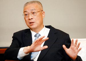 吳敦義駁外界批馬聲音：政績是幸運得來的么？