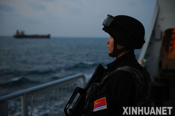中國(guó)第五批護(hù)航編隊(duì)首次啟動(dòng)反海盜部署[組圖]