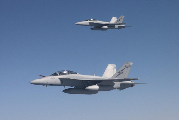 澳空軍首批超級(jí)大黃蜂戰(zhàn)機(jī)飛越太平洋回國(guó)