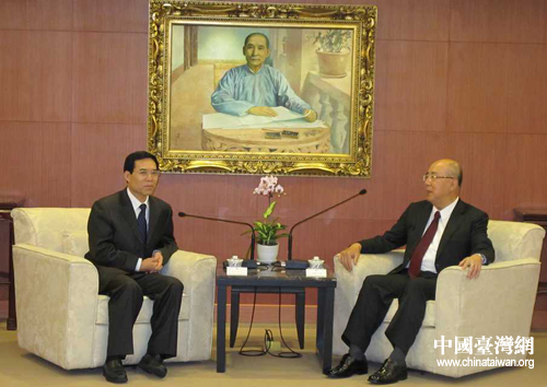河北文化代表團(tuán)在臺北拜會連戰(zhàn)、吳伯雄（組圖）