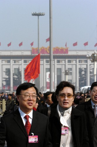 政協(xié)委員步入人民大會堂