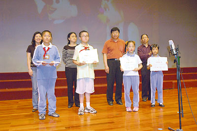 戲劇曲藝小舞臺(tái)，語(yǔ)言藝術(shù)大世界