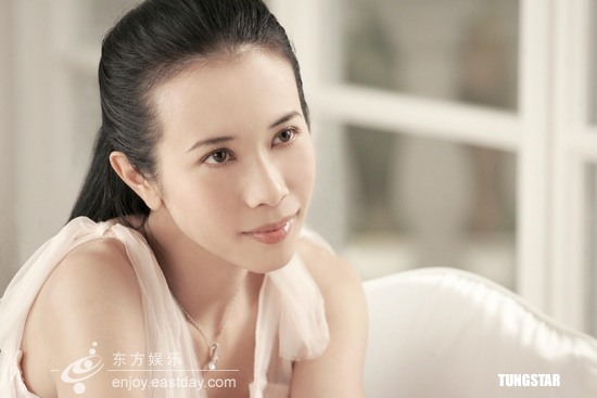 莫文蔚代言盡現(xiàn)優(yōu)雅神采(圖)