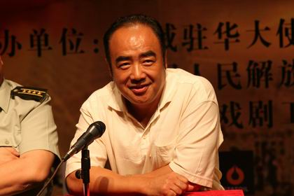 向大師致敬：《建筑大師》等六臺(tái)大戲紀(jì)念易卜生百年 