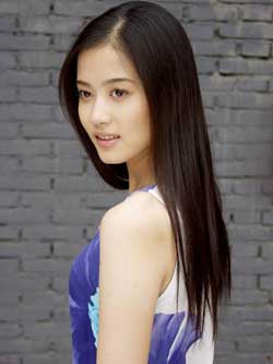 馮小剛換陳數(shù)用新人 《集結(jié)號(hào)》新女主角亮相
