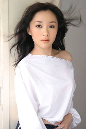銀幕十大最美麗?；?/></p>

<br/>
</td>
</tr>

<tr>
<td><strong>　　影片：《第一次親密接觸》　　演員：馬千珊</strong>
<p>　　特征：臺北某大學(xué)女生。在擁擠的人群之中，她輕輕地舞著，你投射來異樣的眼神，詫異也好，欣賞也罷，并不曾使她的舞步凌亂。</p>

<p><br/>
</p>
</td>
</tr>
</tbody>
</table>

<div width=