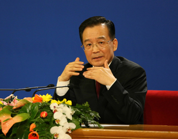 溫家寶總理答中外記者提問實(shí)錄
