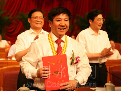 馮運生：把政治優(yōu)勢轉(zhuǎn)化為企業(yè)競爭優(yōu)勢