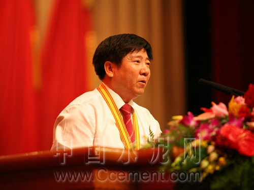 馮運生：把政治優(yōu)勢轉(zhuǎn)化為企業(yè)競爭優(yōu)勢