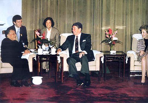 圖說中美領(lǐng)導人歷次會晤及活動