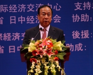 中國日報總編輯發(fā)表演講