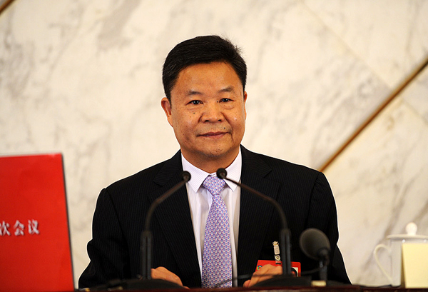 全國政協(xié)十二屆二次會(huì)議新聞發(fā)言人呂新華