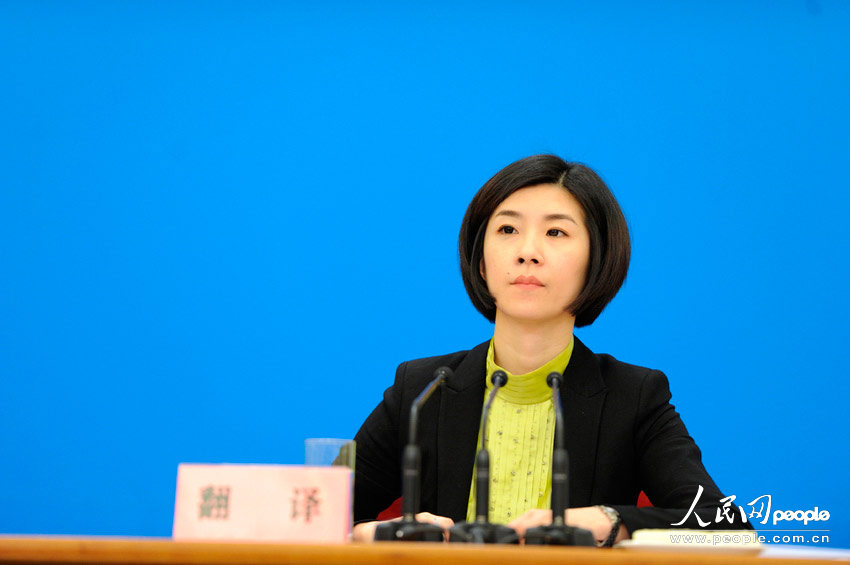 兩會(huì)小清新女翻譯 盤點(diǎn)近年兩會(huì)女翻譯
