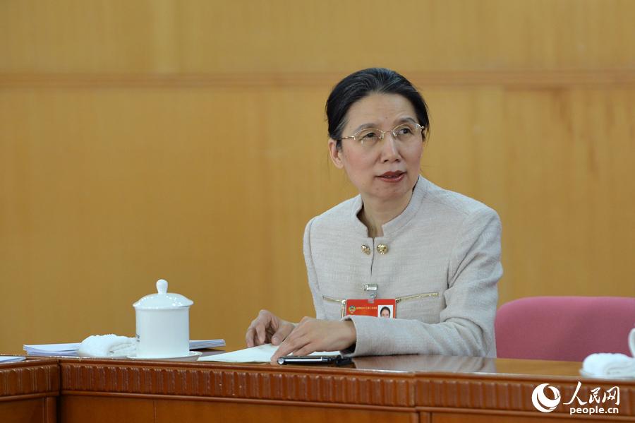 鏡頭中的兩會(huì)：兩會(huì)上的“半邊天”風(fēng)采