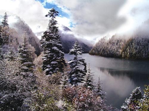 另類九寨溝：紅葉與初雪的浪漫約會