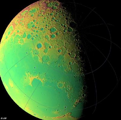 NASA展示月球遠側(cè)照 精細(xì)程度創(chuàng)紀(jì)錄
