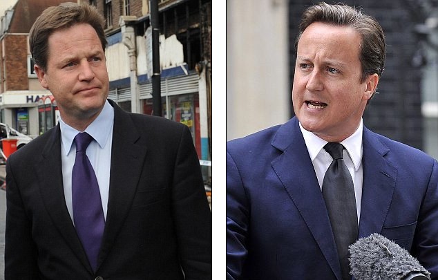 英首相擬強(qiáng)硬對待騷亂者 副首相倫敦市長上街遭圍攻