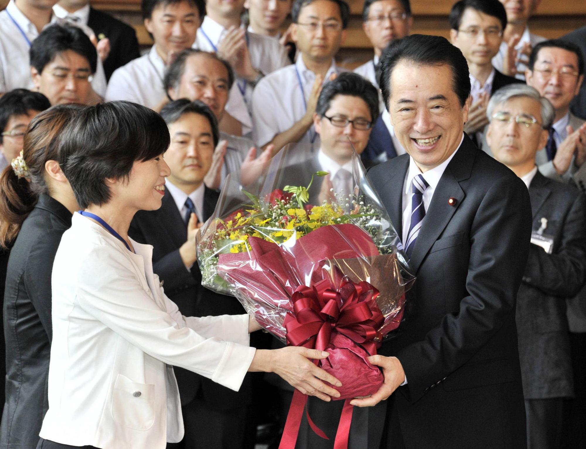 新面孔擔重任 野田首相“泥鰍內(nèi)閣”宣告成立