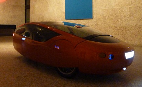 全球首輛3D打印汽車(chē)時(shí)速可達(dá)112公里