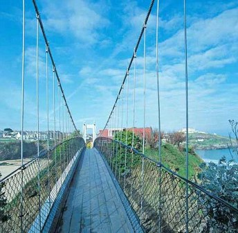 英小島傳奇老房出售 曾接待柯南•道爾、外出須過吊橋