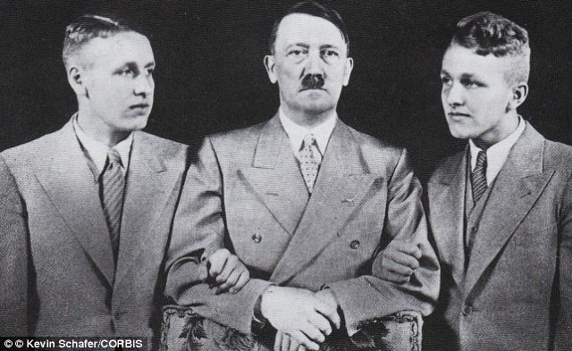 希特勒1936年圣誕賀卡將拍賣 證明其與瓦格納家族關(guān)系