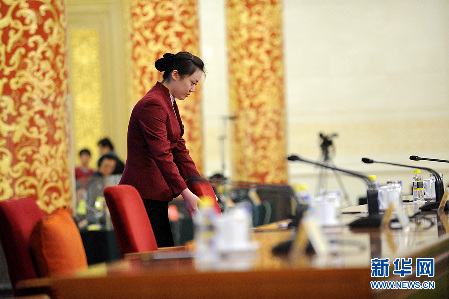 兩會因她們而美麗！