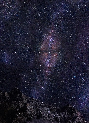 馬來(lái)西亞少年尼泊爾拍得新奇照片 “外星人臉”俯視大地