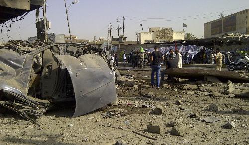 伊拉克發(fā)生多起爆炸襲擊63人死亡150人受傷 “基地”宣布負(fù)責(zé)
