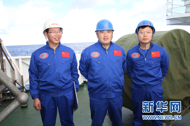 “蛟龍”下潛6671米 創(chuàng)我國載人深潛紀錄