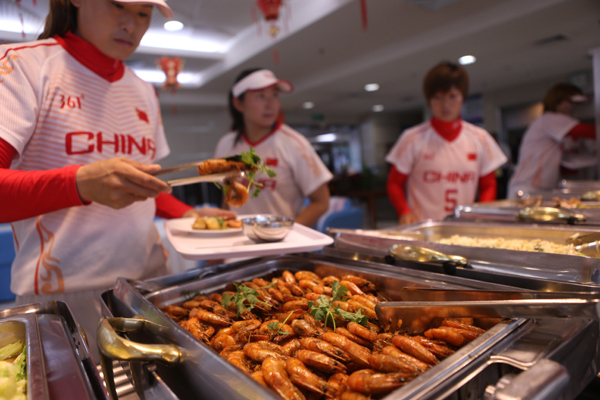 探訪國家奧體中心運動員餐廳：中國奧運選手吃什么？