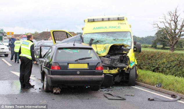 英國上演現(xiàn)實(shí)版“死神來了” 車禍傷者搭乘救護(hù)車竟再遇車禍