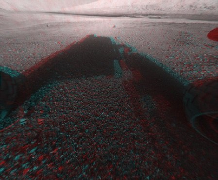 “好奇”號傳回首張火星3D照片 展現(xiàn)神奇魅力