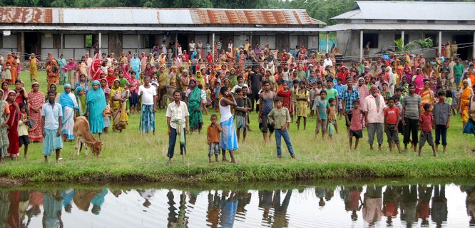 印度種族沖突致近80人死、40萬(wàn)人成難民 移民問(wèn)題或是主因