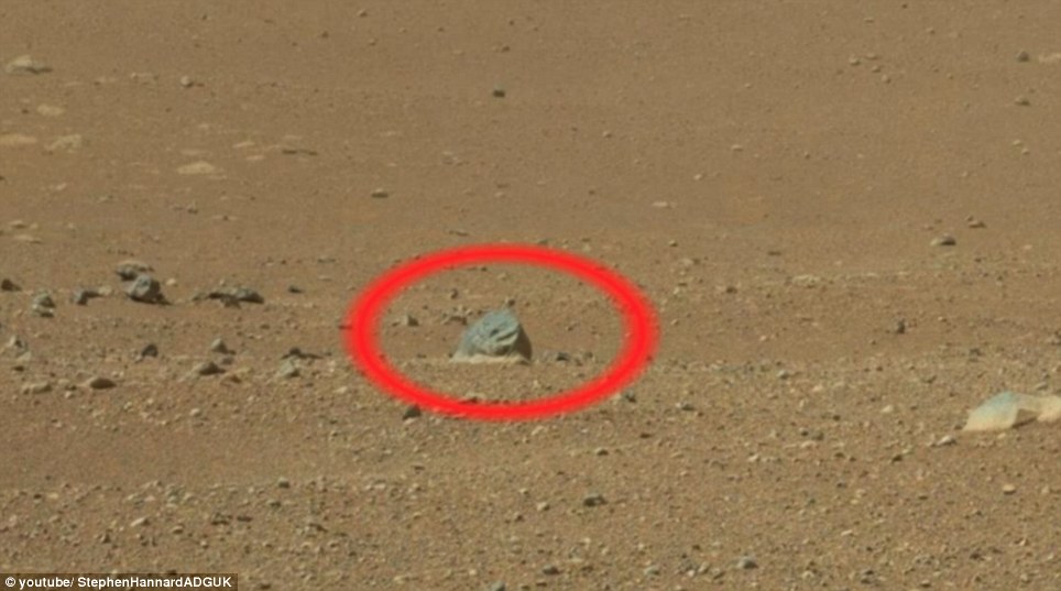 UFO研究者發(fā)現(xiàn)類似手指、鞋等形狀火星石塊 引發(fā)網(wǎng)友熱議