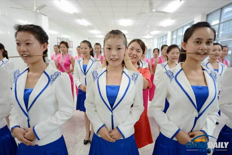 江蘇揚州：90后志愿者“魔鬼式”訓(xùn)練迎運博會
