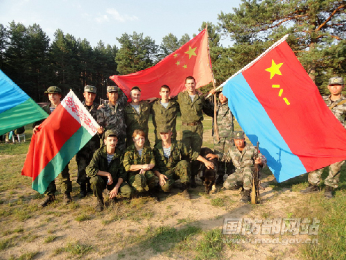 中國和白俄羅斯空降兵聯(lián)合訓練在中國舉行