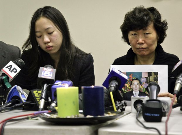 紐約地鐵慘案肇事者涉嫌謀殺被起訴 拍照人多方辯稱解無(wú)法施救