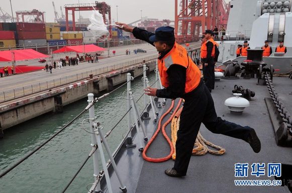 海軍深圳號(hào)驅(qū)逐艦抵達(dá)深圳 26日將對公眾開放