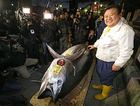 日本金槍魚(yú)拍出1.5億日元 再創(chuàng)價(jià)格新高
