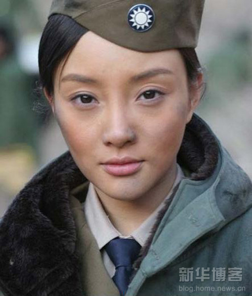 組圖：嬌柔女星軍裝照 誰(shuí)最惹人愛(ài)？