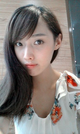 全國?；ㄅ判邪?清華女生酷似高圓圓