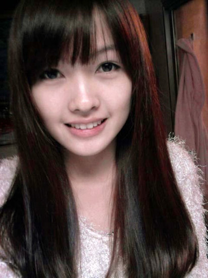 全國?；ㄅ判邪?清華女生酷似高圓圓