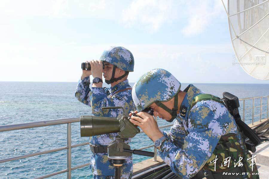 高清：駐永暑礁部隊(duì)用重機(jī)槍艦炮對海攻擊演練