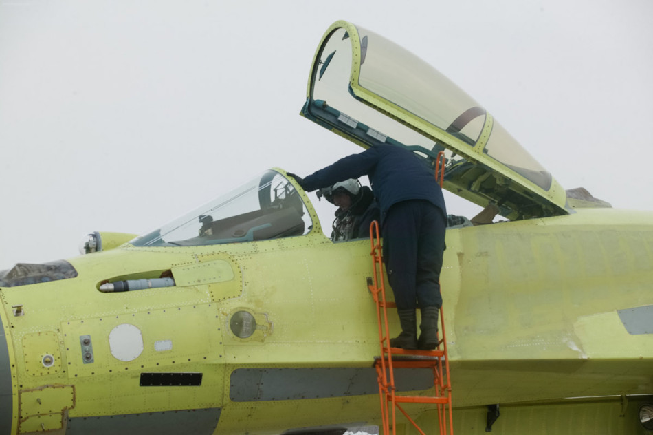 首見俄空軍蘇-35S滿外掛與T-50同場亮相