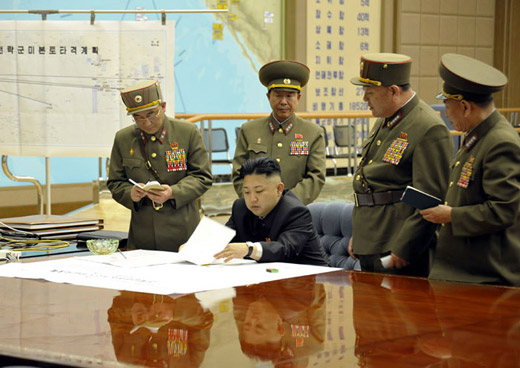 韓媒稱金正恩參謁錦繡山太陽(yáng)宮 兩周來(lái)首次露面