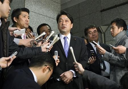 日本防衛(wèi)相稱未下調(diào)對朝警戒級(jí)別 軍艦保持?jǐn)r截態(tài)勢