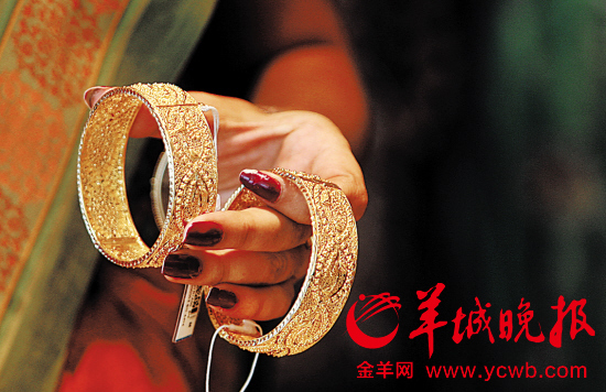 現(xiàn)在該抄底黃金嗎? 現(xiàn)投資黃金風(fēng)險極大