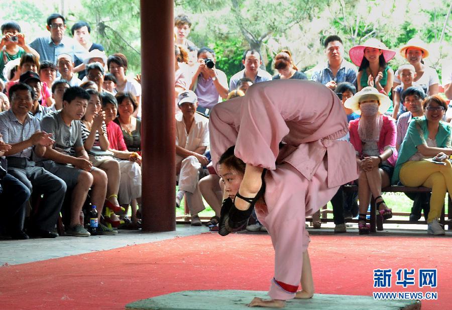 全國各地歡度端午節(jié)