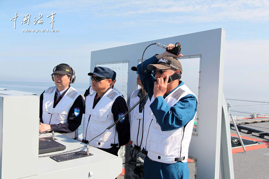 中國航母遼寧艦訓(xùn)練順利 多架殲-15完成起降