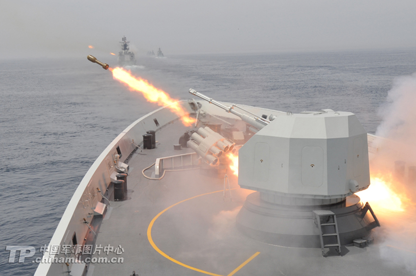 日本防衛(wèi)省稱中國(guó)海軍艦艇首次通過(guò)宗谷海峽（組圖）